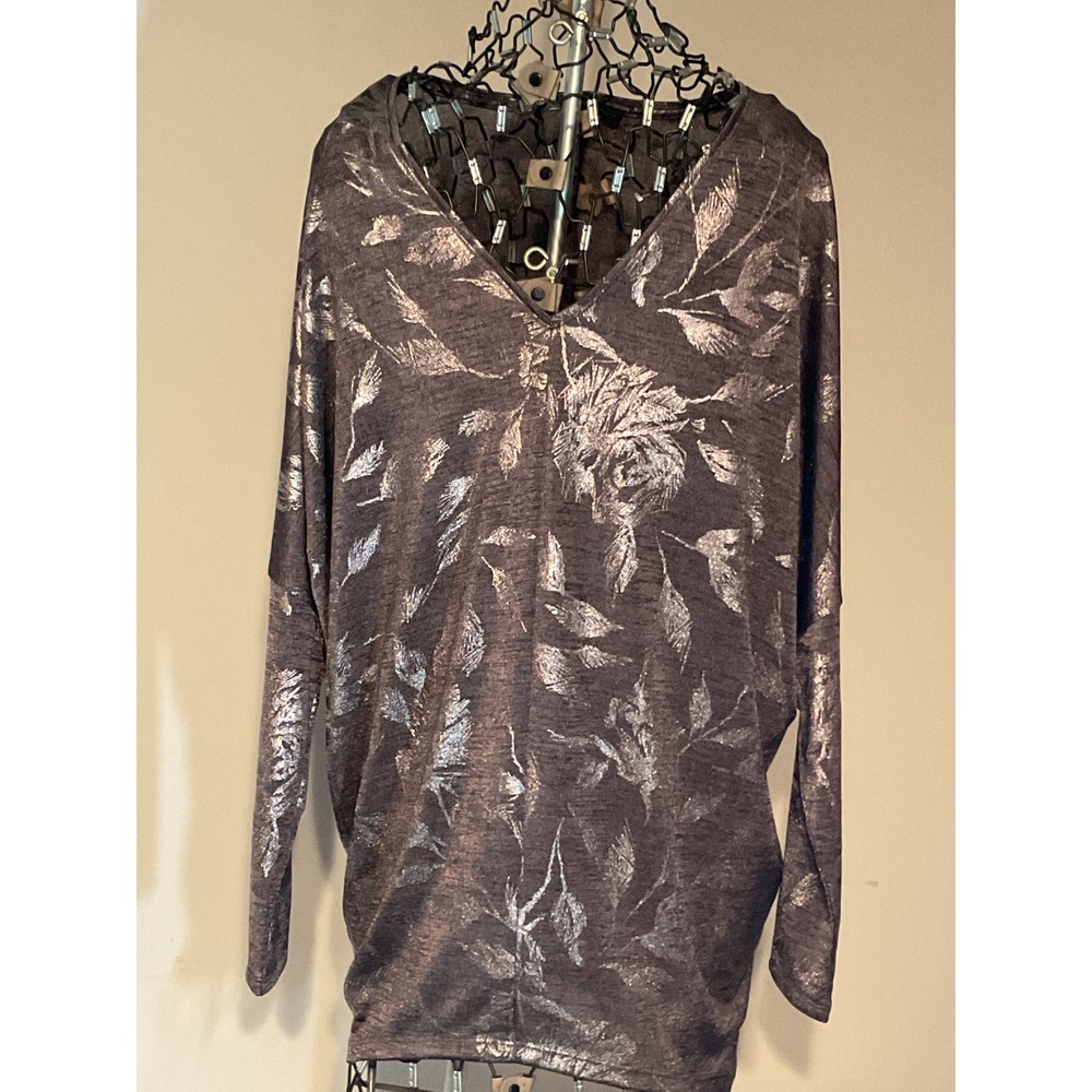 White House Black Market XS Metallic Silver Floral Foil V-Neck Dolman Top‎ Gray